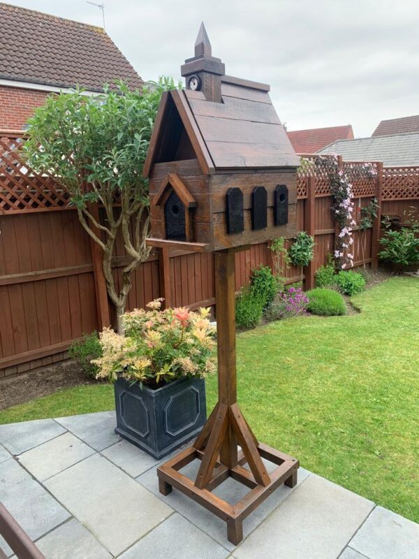 The Church Birdhouse & Stand Bird & Lodgings