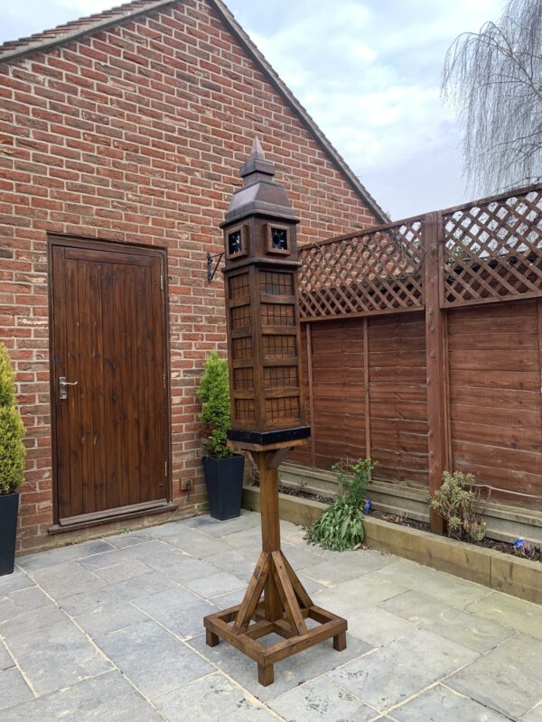 Big Ben – Birdhouse (with stand) - Image 3