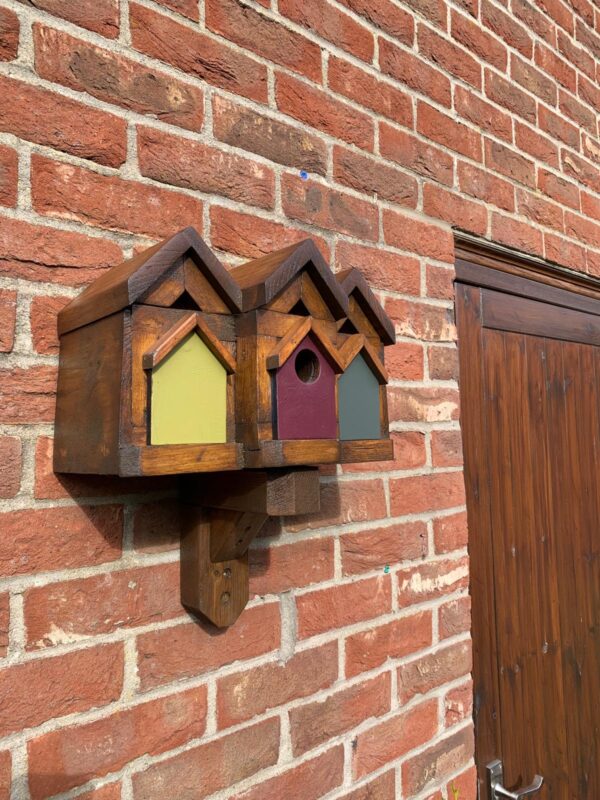 The Beach Huts – Birdhouse - Image 2