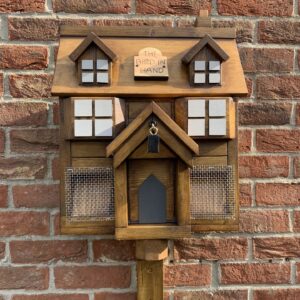The Pub - Bird Feeder and Bracket