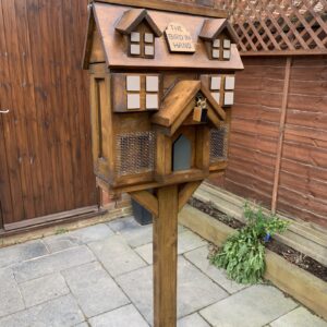 The Pub - Bird Feeder and Stand